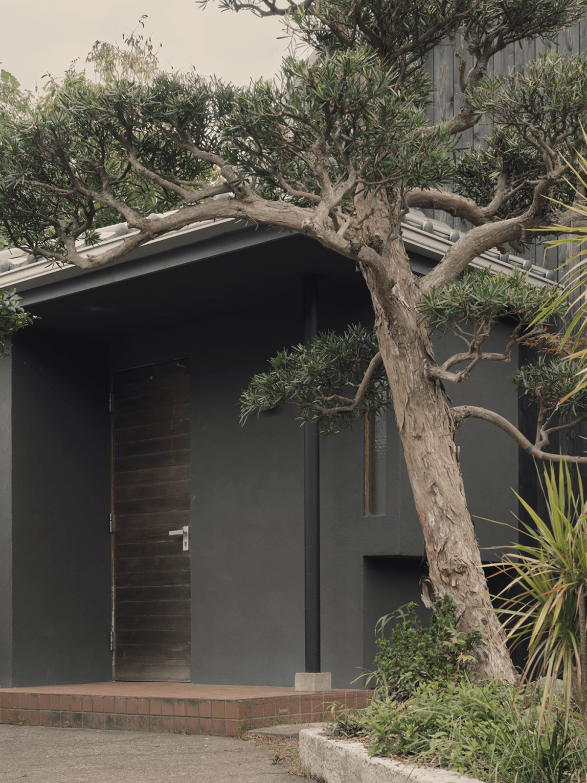 A&H House - Tall Image 11