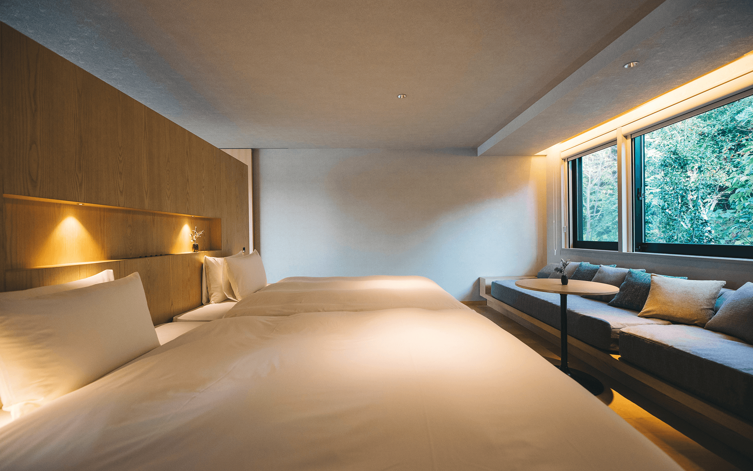 MOKU ISESHIMA - Wide Image 1