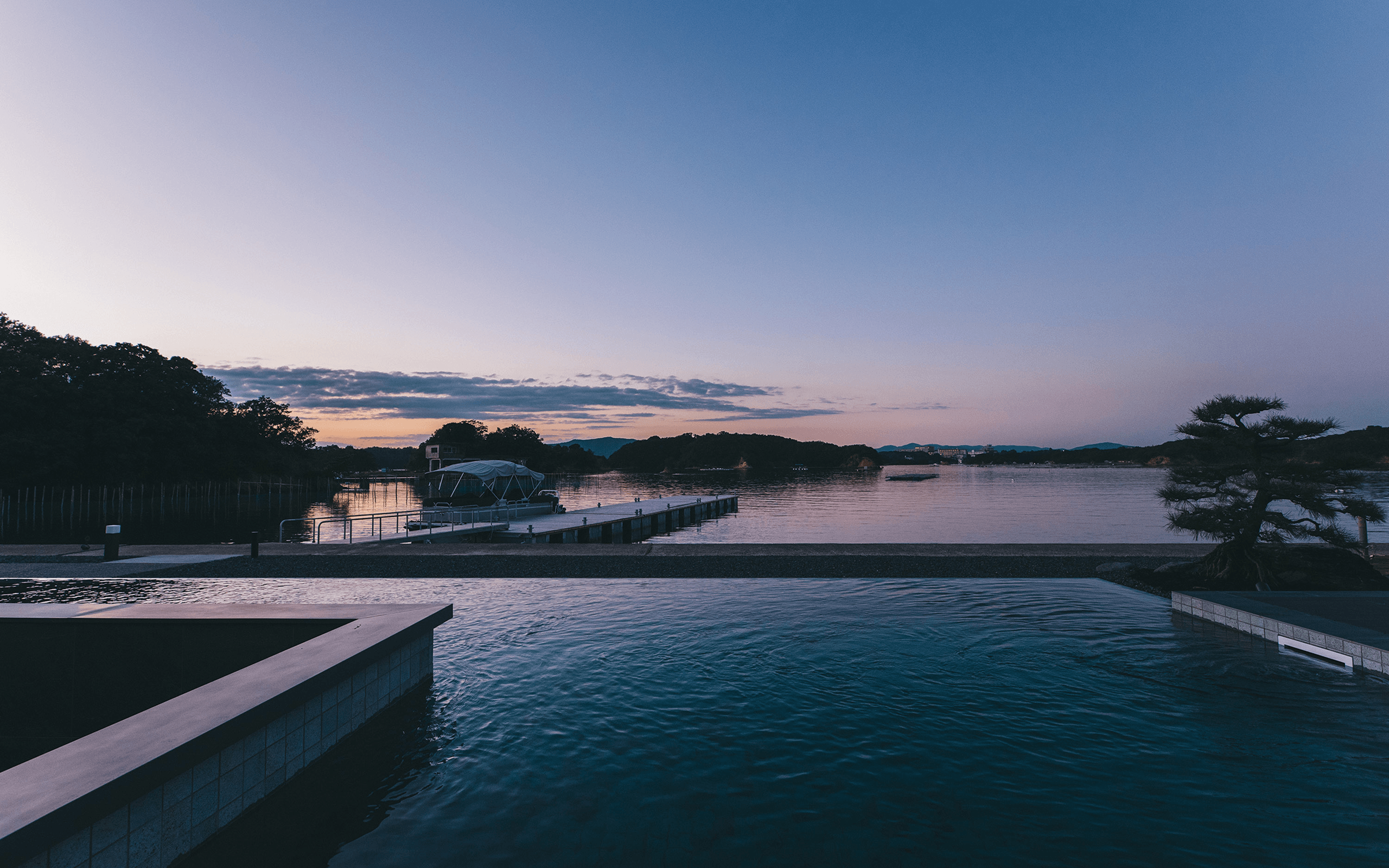 MOKU ISESHIMA - Wide Image 1