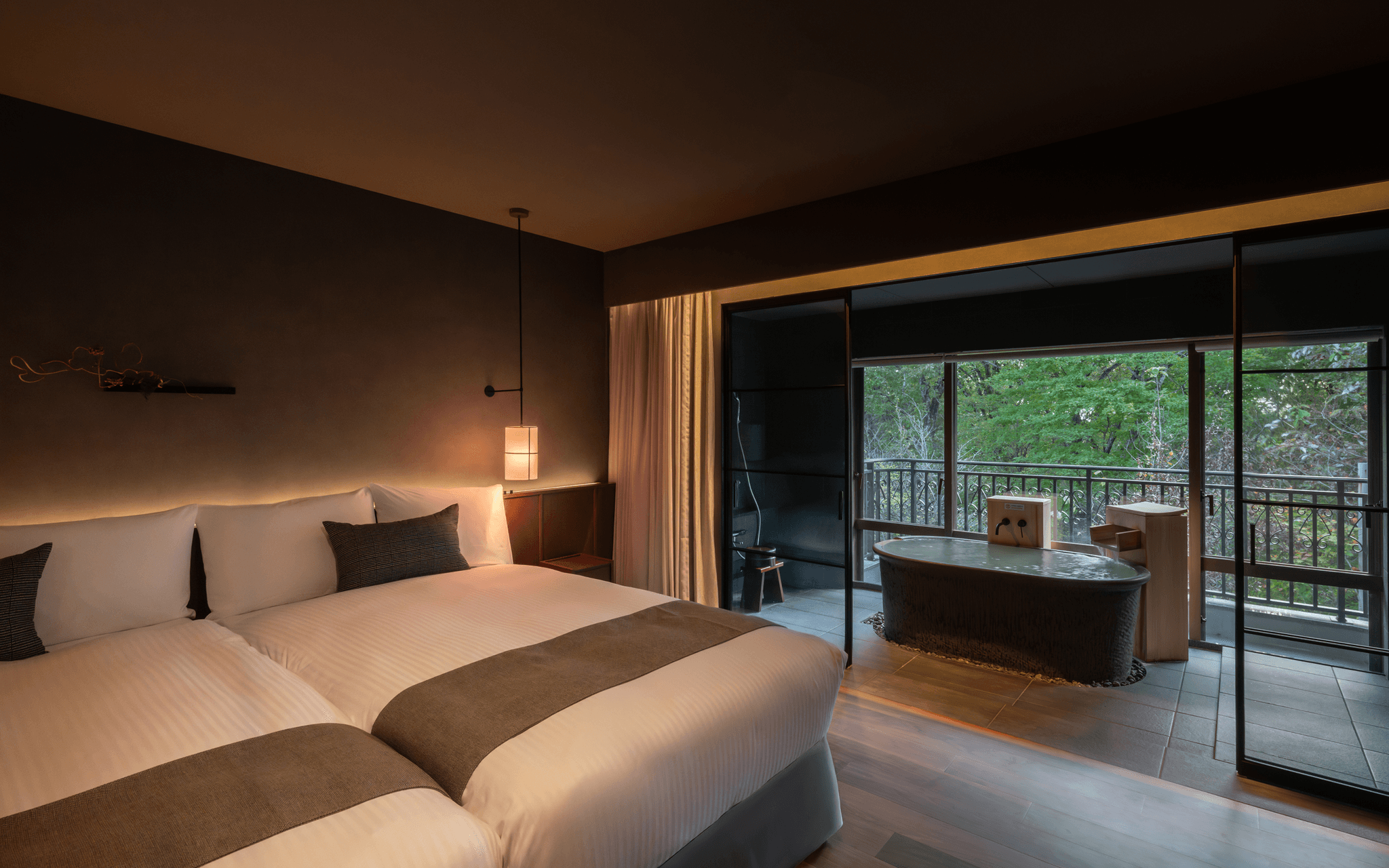 Shinshun no Kago - Wide Image 1